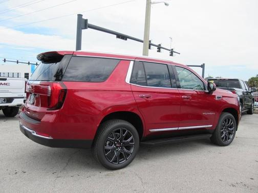 2025 GMC Yukon Elevation