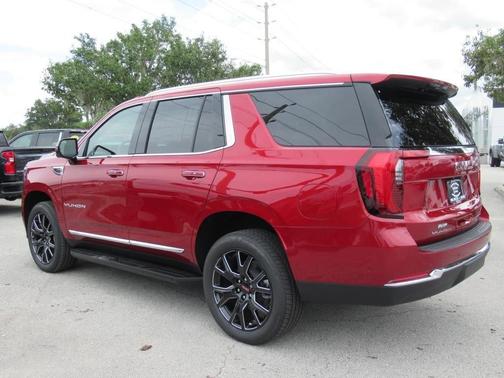 2025 GMC Yukon Elevation