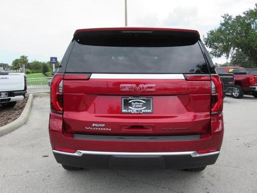 2025 GMC Yukon Elevation