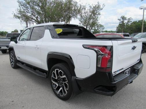 Summit White 2024 Chevrolet Silverado EV RST