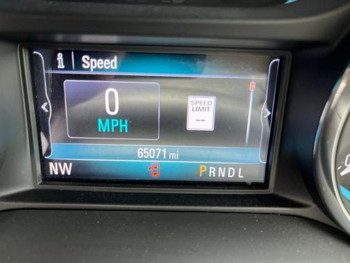 Summit White 2017 Buick Envision Essence