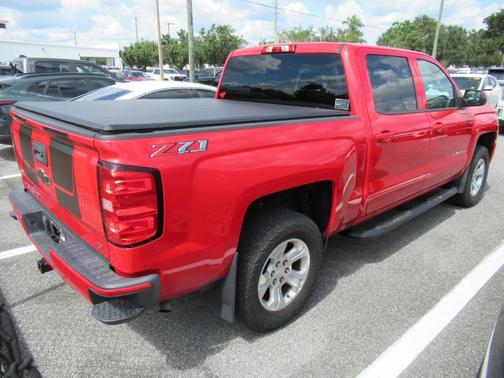 Red 2018 Chevrolet Silverado 1500 LT