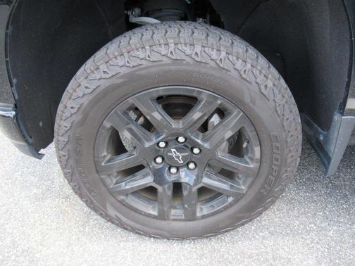 Black 2022 Chevrolet Silverado 1500 Limited Custom Trail Boss