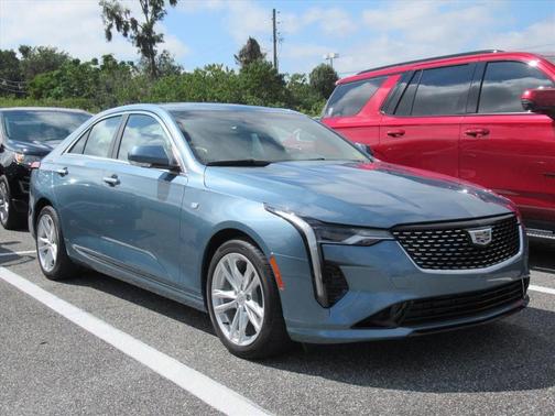 2023 Cadillac CT4 Luxury