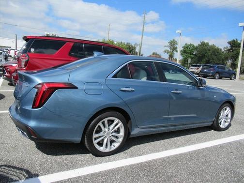2023 Cadillac CT4 Luxury