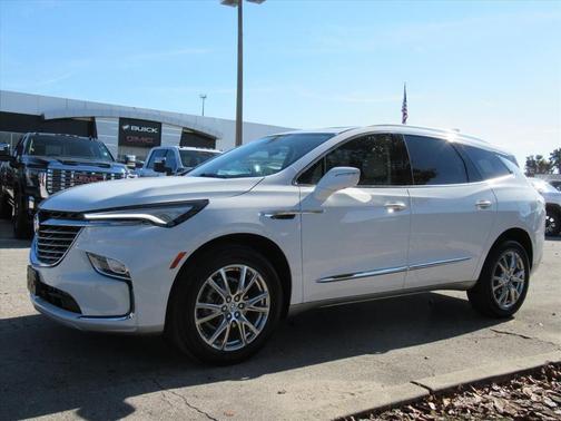 2024 Buick Enclave Premium