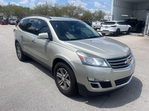 2017 Chevrolet Traverse 2LT