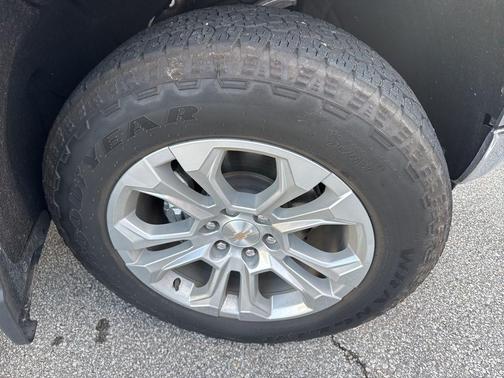 2025 Chevrolet Silverado 1500 LTZ