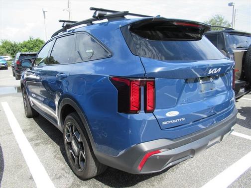 2024 Kia Sorento X-Line EX