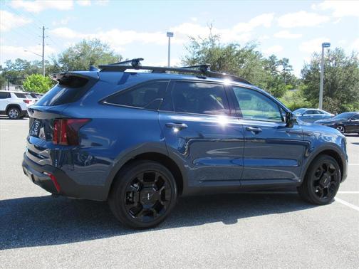 2024 Kia Sorento X-Line EX
