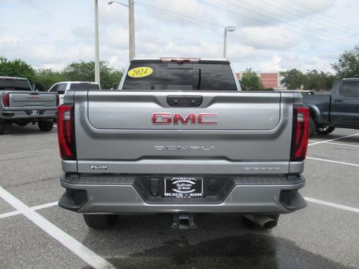 2024 GMC Sierra 2500 Denali