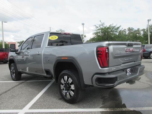 2024 GMC Sierra 2500 Denali