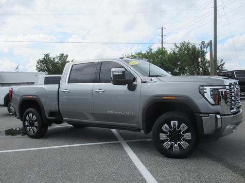 2024 GMC Sierra 2500 Denali