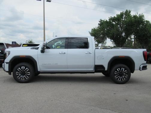 Glacier White 2026 GMC Sierra 2500 Denali Ultimate