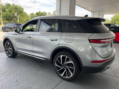 Radiance Metallic 2023 Lincoln Corsair Reserve