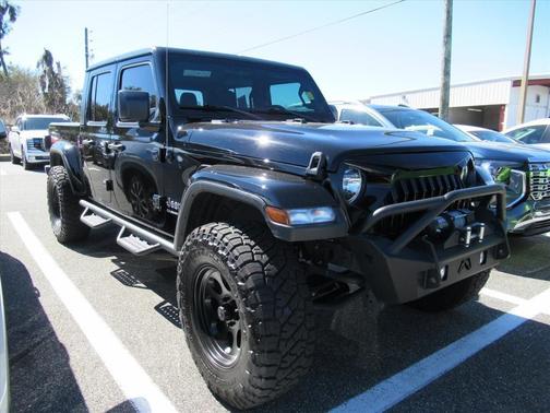 2020 Jeep Gladiator Overland