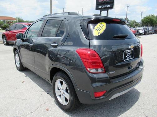 Gray Metallic 2018 Chevrolet Trax LT