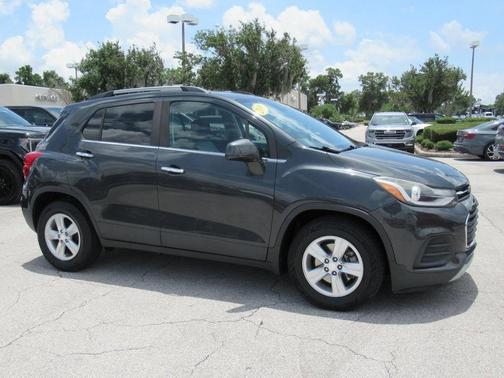Gray Metallic 2018 Chevrolet Trax LT