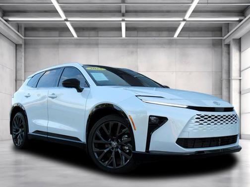 2025 Toyota Crown Signia LIMITED