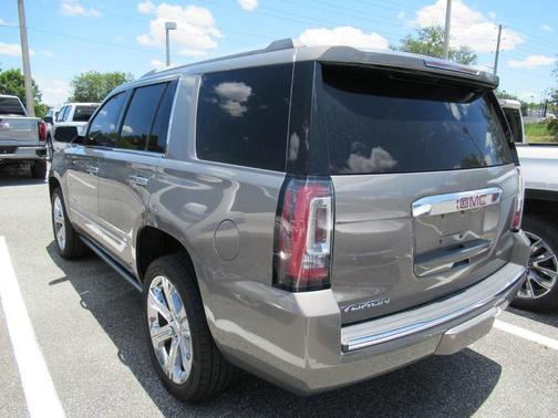 Pepperdust Metallic 2019 GMC Yukon Denali