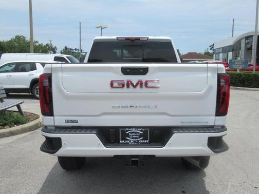 2025 GMC Sierra 2500 Denali