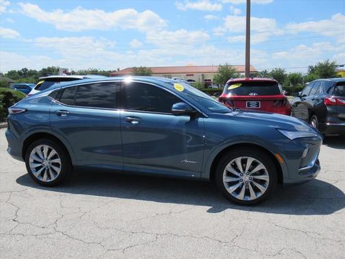 Ocean Blue Metallic 2024 Buick Envista Avenir