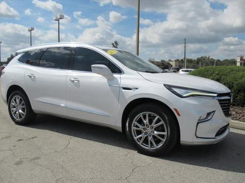 2023 Buick Enclave Premium