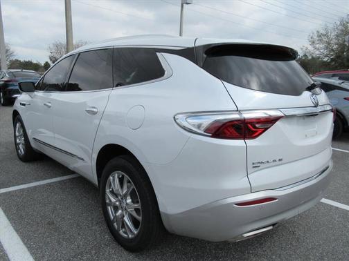 2023 Buick Enclave Premium