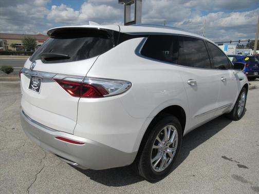 2023 Buick Enclave Premium