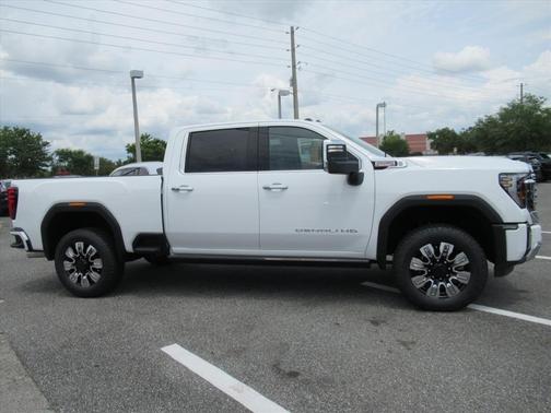 Summit White 2026 GMC Sierra 2500 Denali