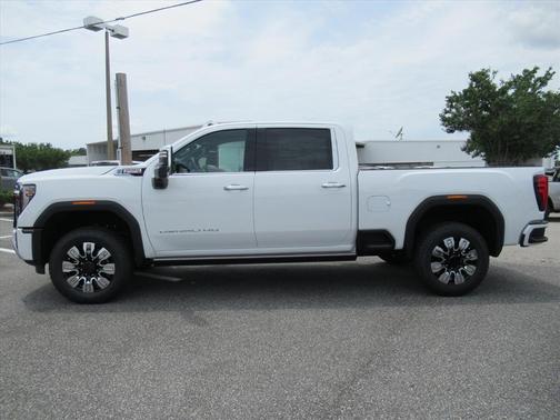 Summit White 2026 GMC Sierra 2500 Denali