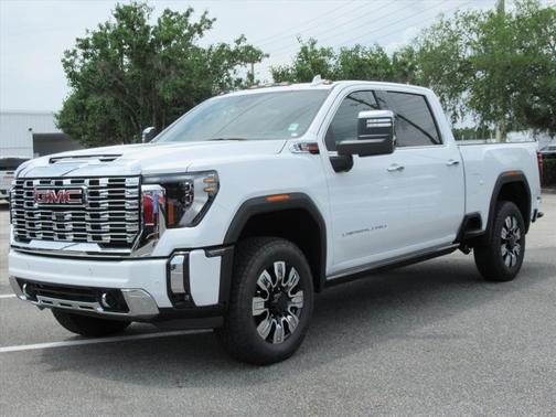 Summit White 2026 GMC Sierra 2500 Denali
