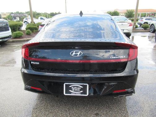 Phantom Black 2022 Hyundai SONATA Limited