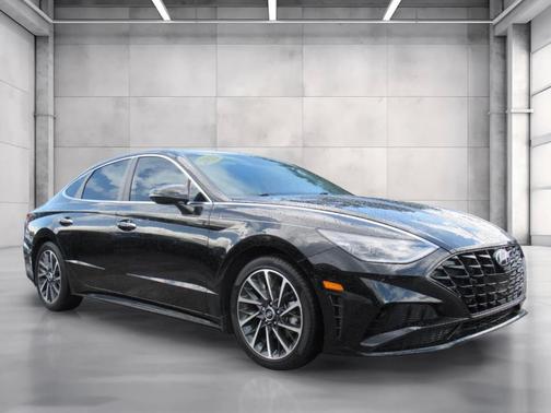 Phantom Black 2022 Hyundai SONATA Limited