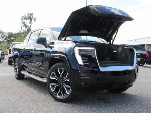 2025 GMC Sierra EV Denali