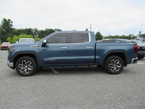 Metallic 2024 GMC Sierra 1500 SLT