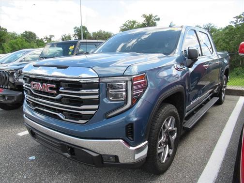 Metallic 2024 GMC Sierra 1500 SLT