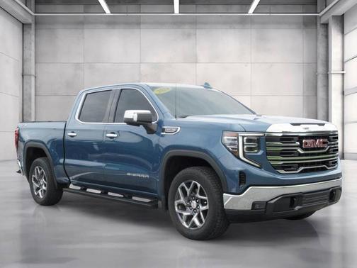 Metallic 2024 GMC Sierra 1500 SLT