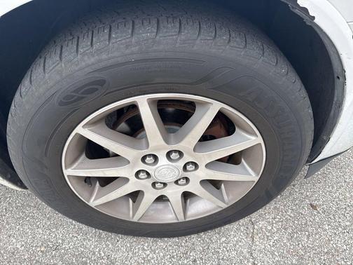 White Frost Tri-Coat 2017 Buick Enclave Leather