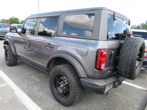 Carbonized Gray Metallic 2022 Ford Bronco Black Diamond