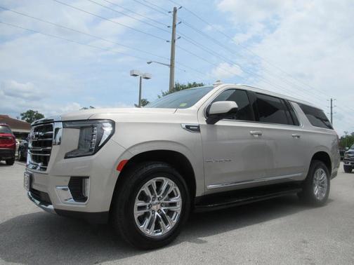 2023 GMC Yukon XL SLT