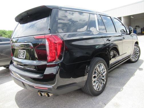 Onyx Black 2023 GMC Yukon Denali Ultimate