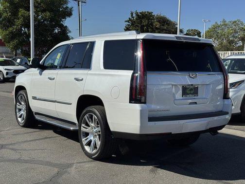 2016 Cadillac Escalade Luxury