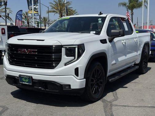 2022 GMC Sierra 1500 Elevation