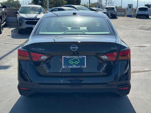 Super Black 2024 Nissan Altima 2.5 SV