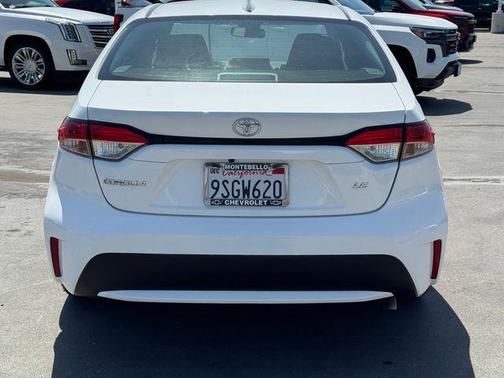 Super White 2021 Toyota Corolla LE