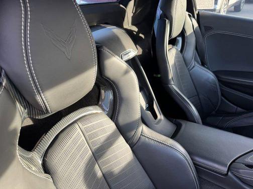 2023 Chevrolet Corvette Stingray w/2LT