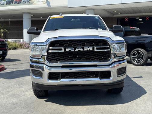 2022 RAM 2500 Tradesman Crew Cab 4x4 8' Box