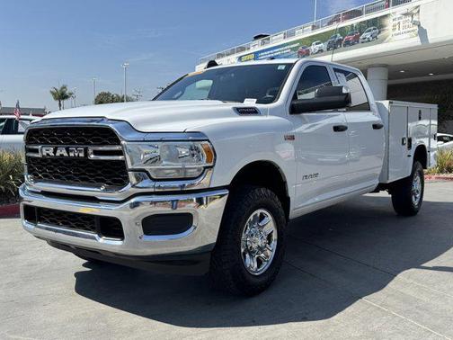 2022 RAM 2500 Tradesman Crew Cab 4x4 8' Box