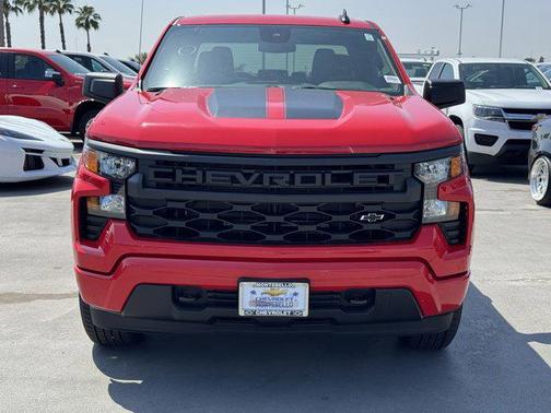 2025 Chevrolet Silverado 1500 Custom